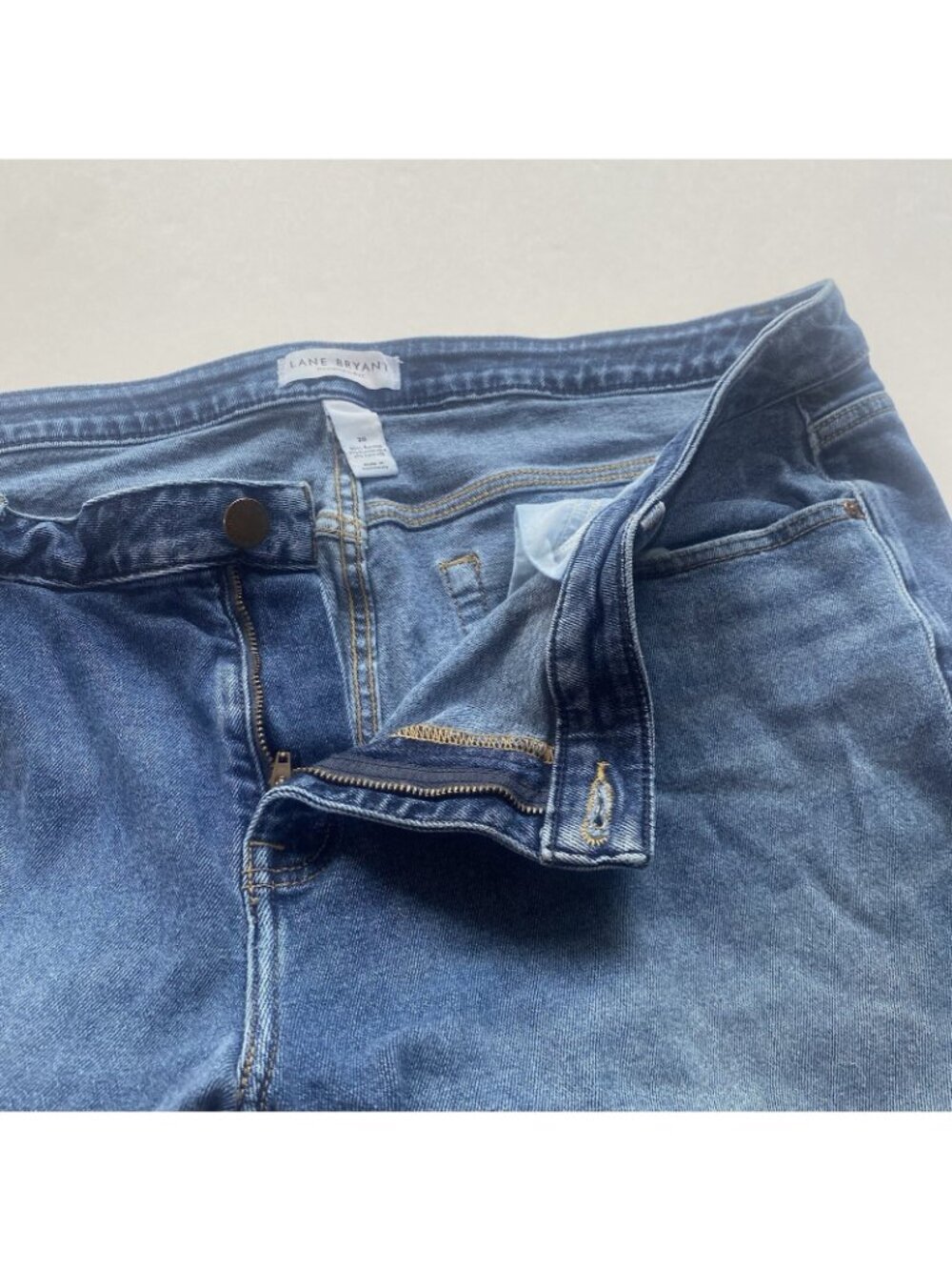 Lane Bryant Women Designed In NYC Size 20 Stretch Jeans With Patches Distressed - Picture 7 of 10